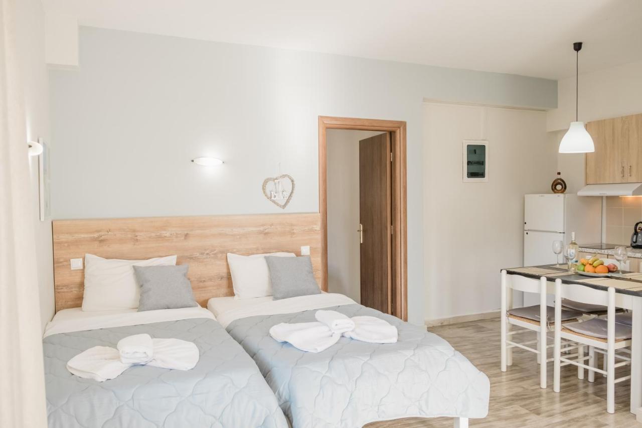 Miramare Apartments Platanés エクステリア 写真