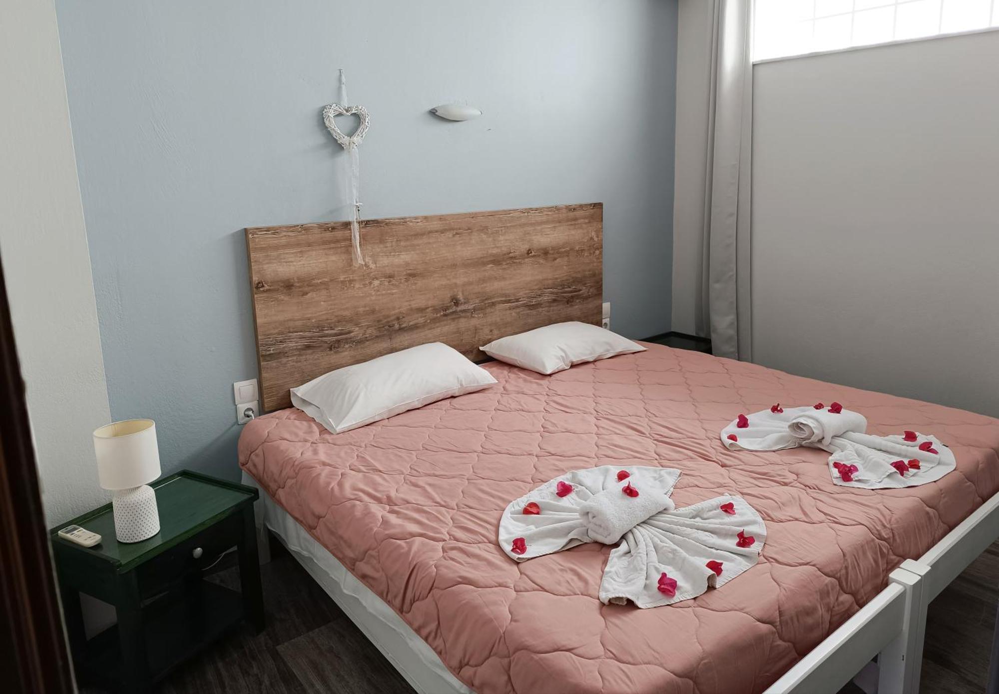 Miramare Apartments Platanés エクステリア 写真